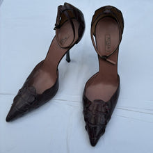 Load image into Gallery viewer, ALAÏA Crocodile Heels