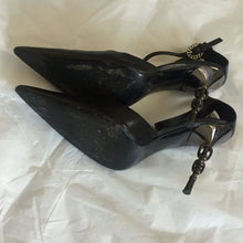 Load image into Gallery viewer, CESARE PACIOTTI Black leather heels with block chain heel