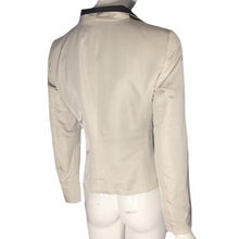 Load image into Gallery viewer, GIORGIO ARMANI White/Cream tailored jacket with black collar