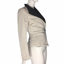 Load image into Gallery viewer, GIORGIO ARMANI White/Cream tailored jacket with black collar